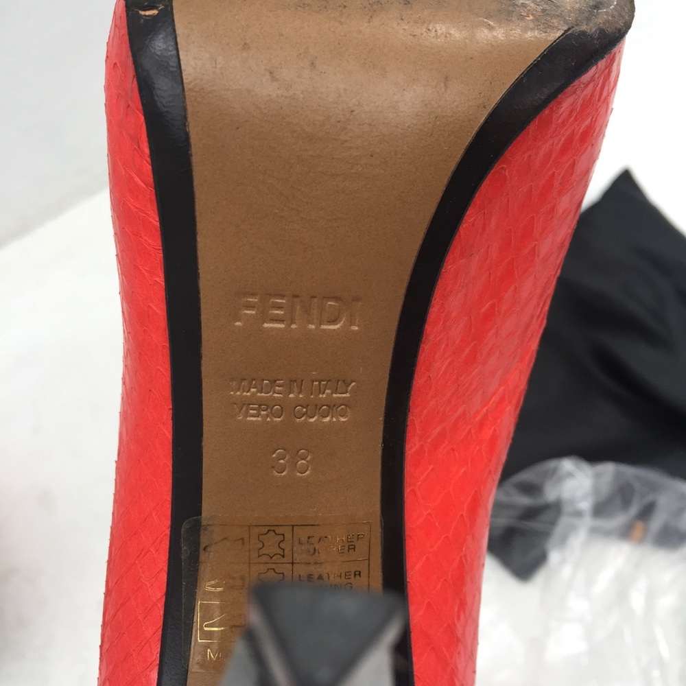 ๐ดSOLD๐ด Fendi Red Snakeskin Diamond Sculpted Heel Pumps - Picture 6 of 10